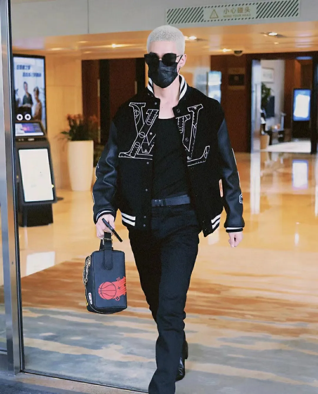 Louis Vuitton & NBA 21Fw joint baseball jacket